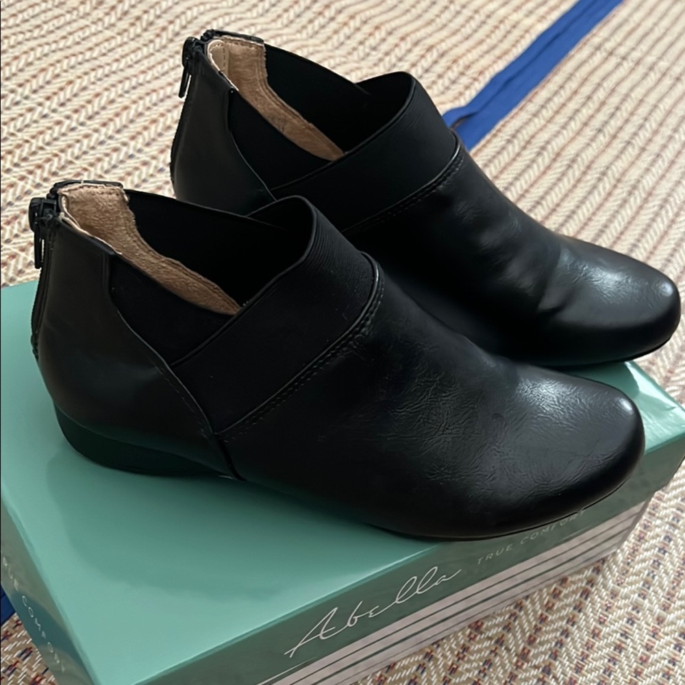 Abella Sleek Black Ankle Booties